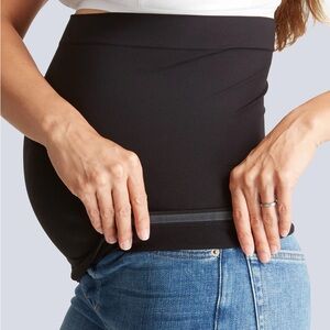 Ingrid & Isabel 2-pack Maternity Bellaband Black and White Size 1 (XS)